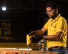 Электрическая дрель DEWALT 10 мм, 550 Вт с регулировкой скорости