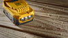 Литиевая батарея DEWALT 20 В 1,7 Ач POWERSTACK DCBP034