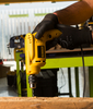 Электрическая дрель DEWALT 10 мм, 550 Вт с регулировкой скорости